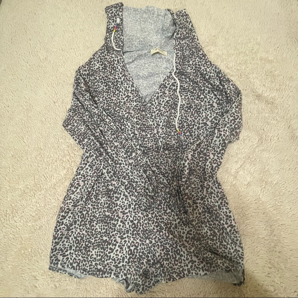 Arula Lounge Romper (Size X)